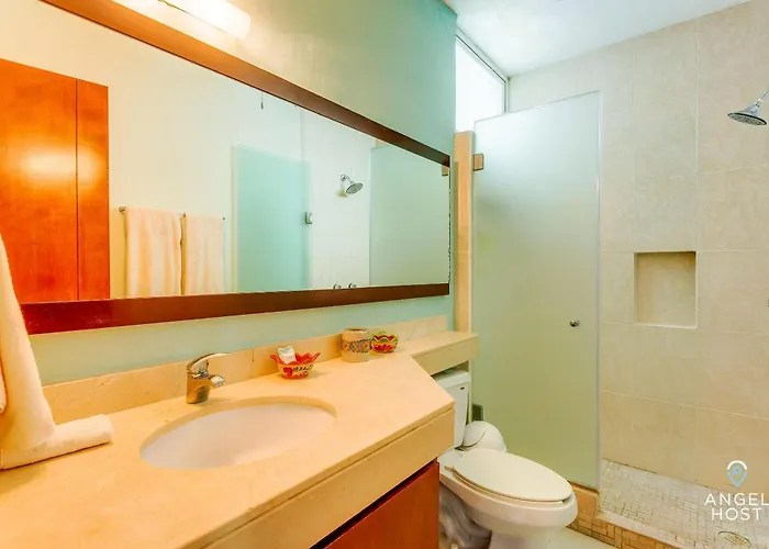 New Tropical Vibe With Roof Pool 3 Blks Casa de férias Playa del Carmen
