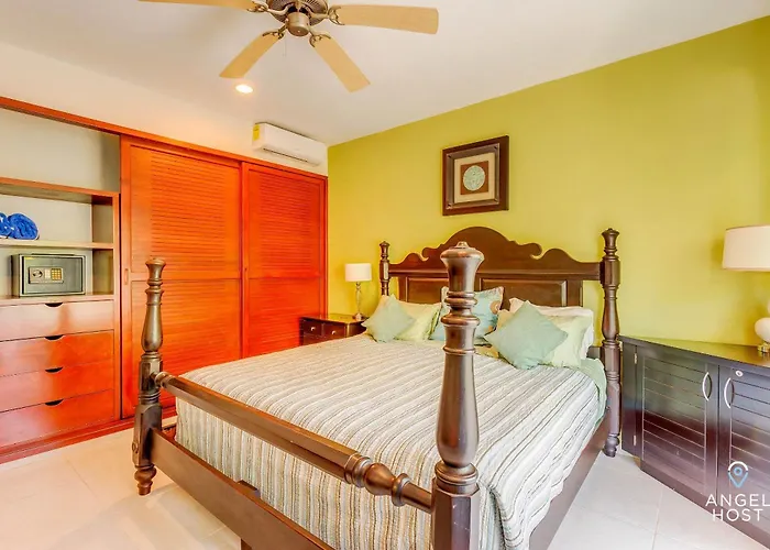 New Tropical Vibe With Roof Pool 3 Blks Casa de férias Playa del Carmen