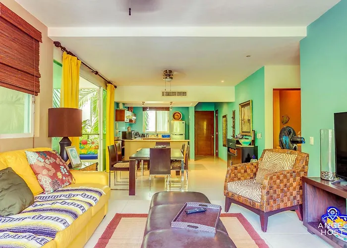 Casa de férias New Tropical Vibe With Roof Pool 3 Blks Playa del Carmen